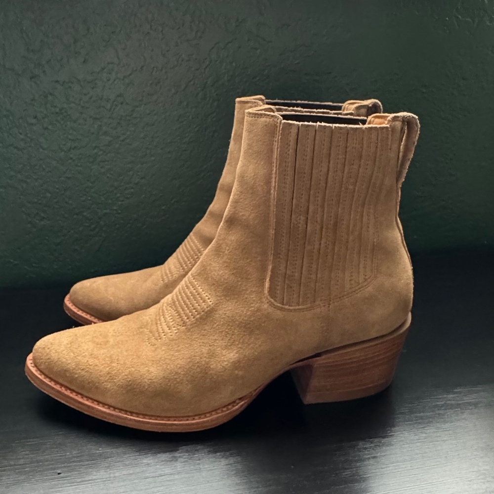 TECOVAS Latte Suede "Taylor" Cowgirl Boots - 9.5B - XLNT - Picture 4 of 13